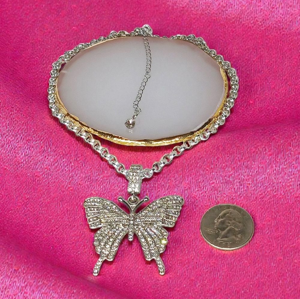 HP🎉🎉 Large Silver Butterfly Choker Necklace Wilderkind Butterflycore Grunge - Picture 5 of 10
